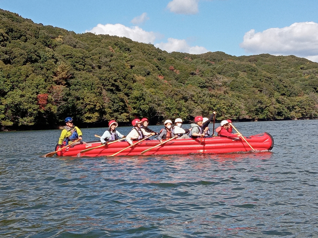 Eボートとカヌーで小野湖に漕ぎ出そう！