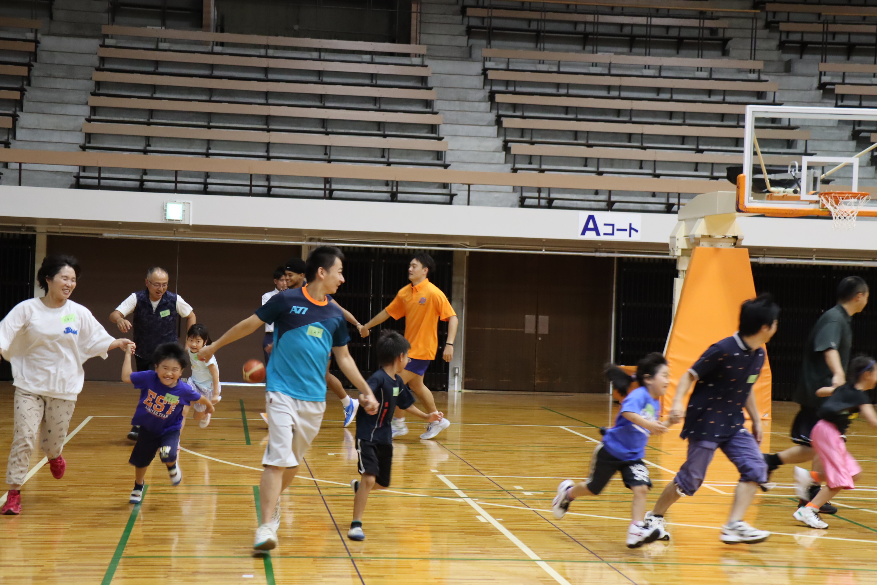 山口パッツファイブ「バスケットボール親子教室」